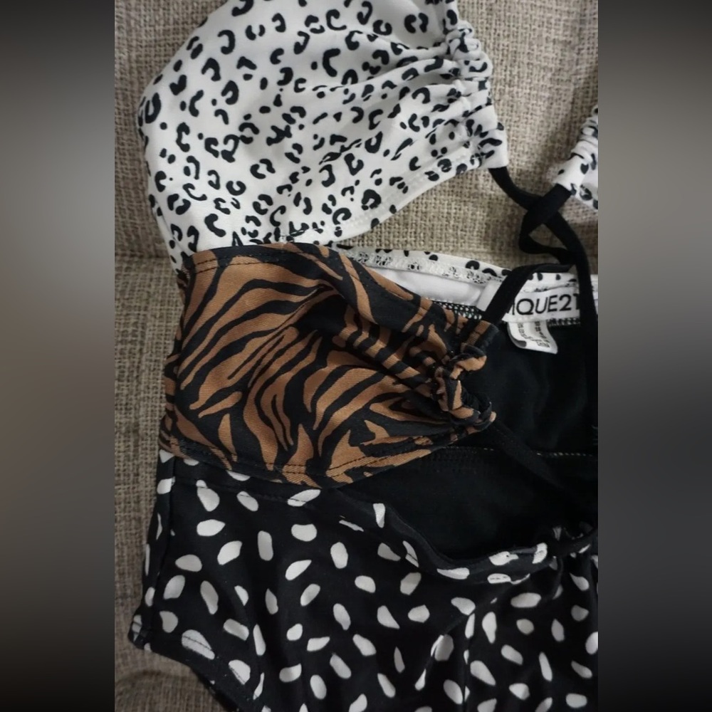 ASOS Unique 21 Mixed Animal Print Halter Swimsuit Womens Cut out US 6 / S NWOT - Picture 6 of 7